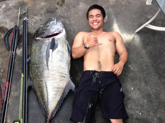 97lb Ulua for scale... Roller made with 120 speardiver barrel